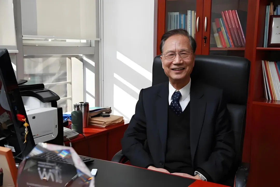 Future Directions of Large Models by Academician Zhang Bo