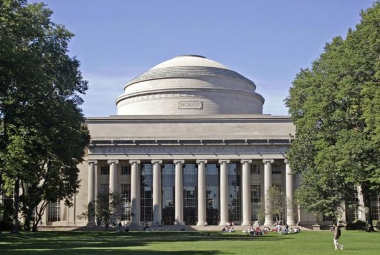 Exploring AI Programs in UK and US Universities