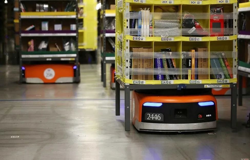 Applications of Computer Vision in Industry and Logistics