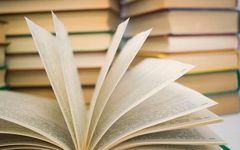 Possibilities and Opportunities for Digital Transformation in Education During the AIGC Era
