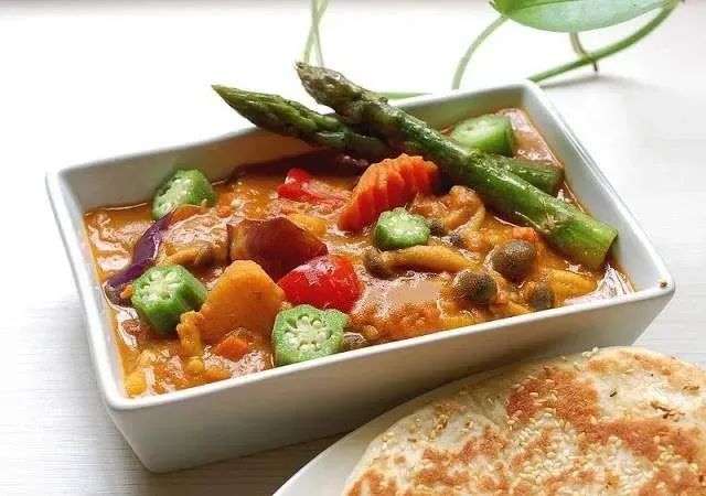 16 Delicious Vegetarian Curry Recipes