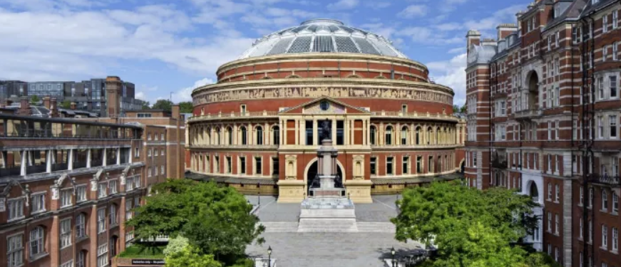Exploring AI Programs in UK and US Universities