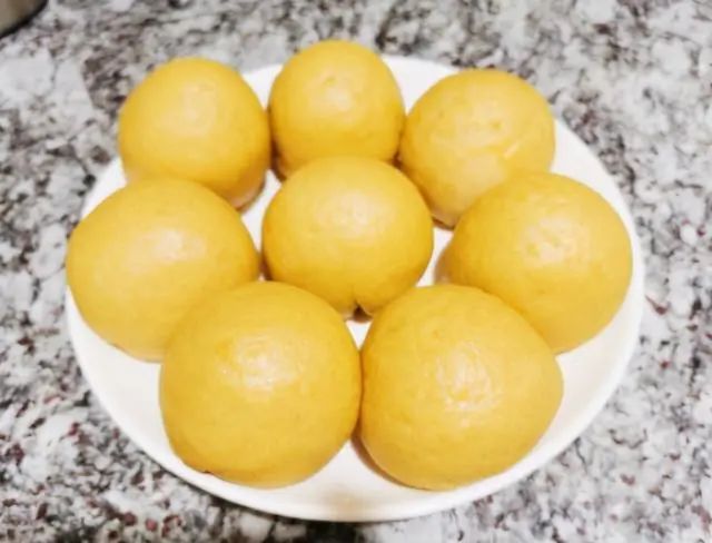 Red Bean and Cornmeal Steamed Buns Recipe