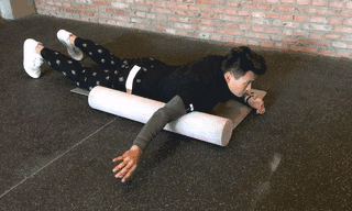 Foam Roller Usage Guide: Relaxation Exercises Collection